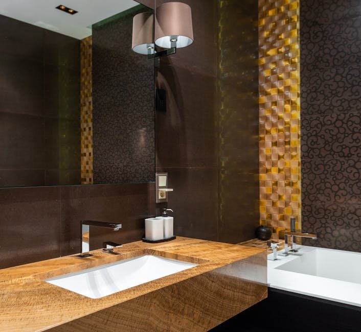 Transform Your Bathroom with Wallpaper: Easy Application Tips